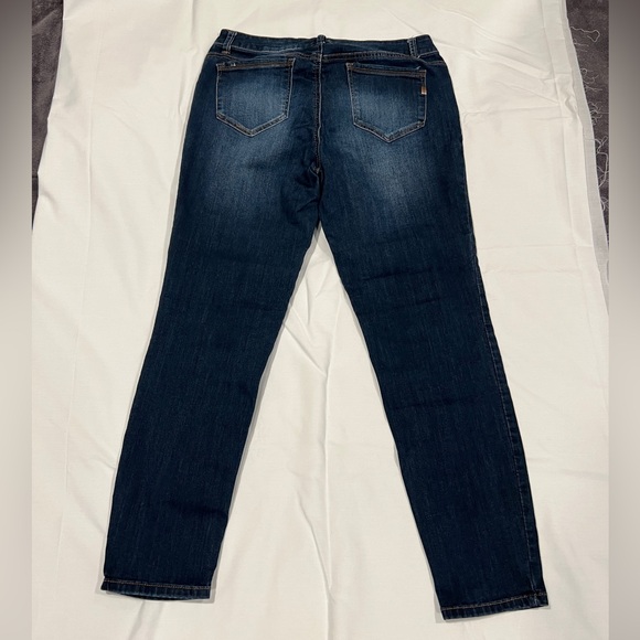 1822 Denim Jeans - Picture 3 of 3